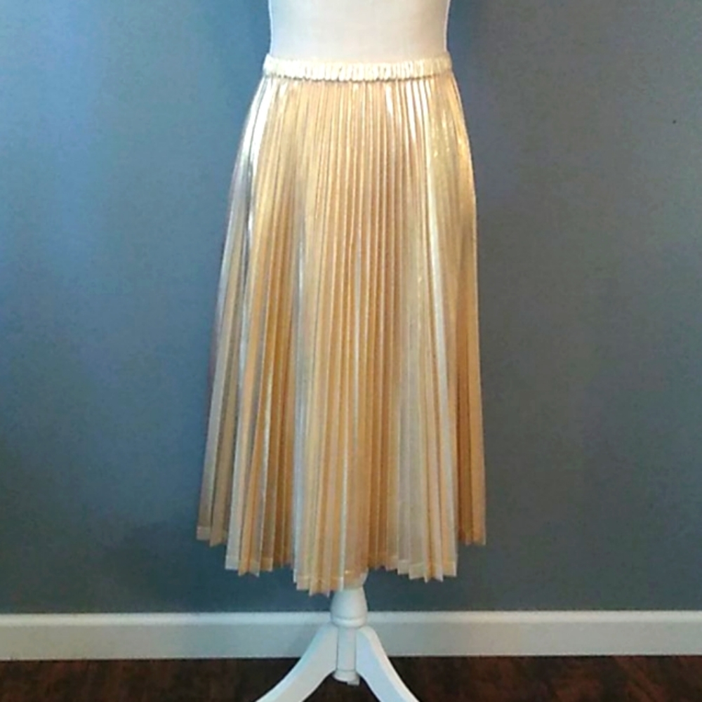 Gold foil pleated skirt petite M